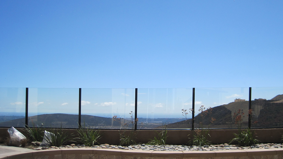 frameless glass wall fence